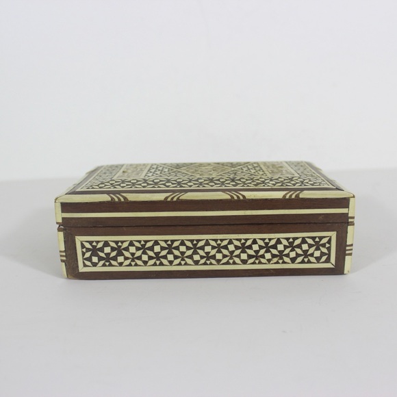 Vintage Mother of Pearl and Bone Inlay Box, Hinged Lid Wood Box, Brown Wood - Picture 3 of 10
